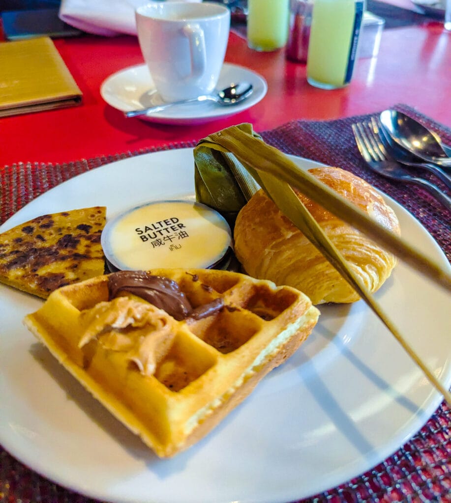 曼谷五星級飯店推薦， 曼谷W Hote l必吃環遊世界等級豐盛自助早餐